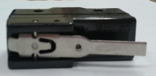 MJ2-1702 Moujen Micro Switch With Short Hinge 3 MJ2-1702 Moujen Micro Switch With Short Hinge - Image 3