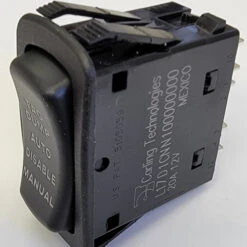 L17D1CNN1 Tag Dump Carling On-Off-(On) Single Pole Rocker Switch, 2 Ind Amber LEDs, Tag Dump Cap