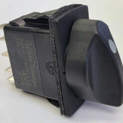 RV61B2F8PDC-K9C V Series Rotary Switch, On-On-On, 3 Leds, White, Amber & Red