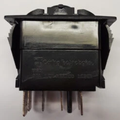 V6D1WNNB Single Pole On-Off-On Carling V Series, Two Amber Leds, Spade Terminals, Rocker Switch -Eaton shop v6d1w 10661.1600692826